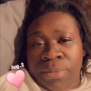 Meet your Posher, Cassandrea